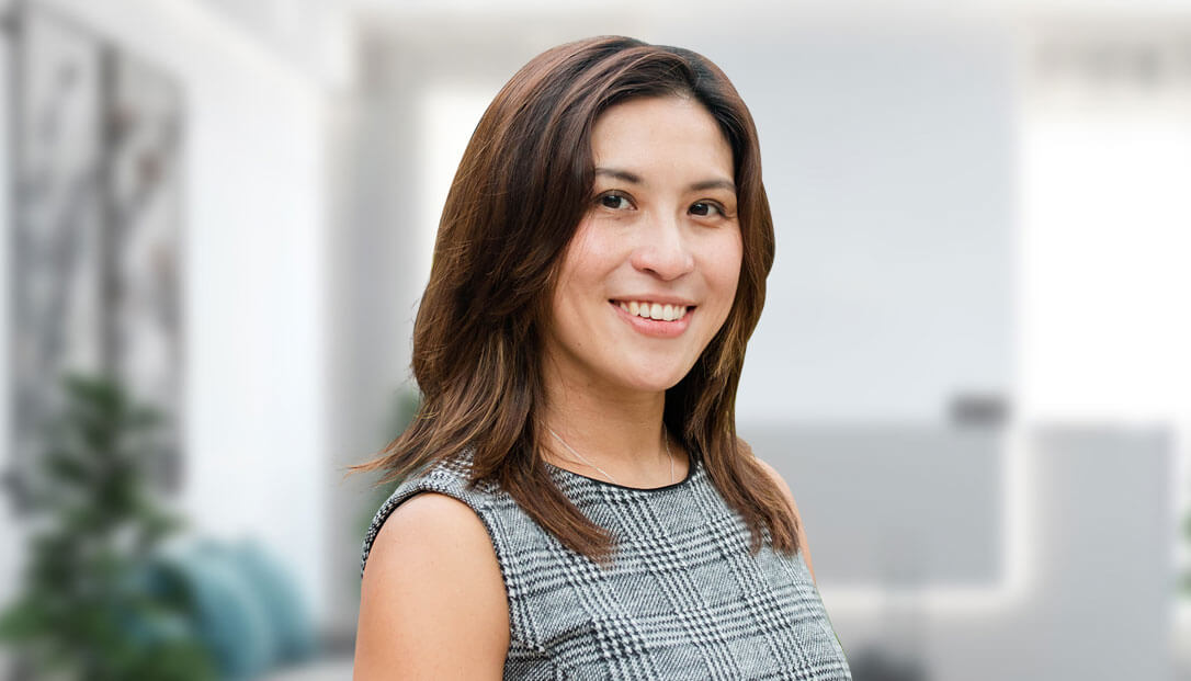 Piles Surgeon - Dr Sharon Koh Zhiling